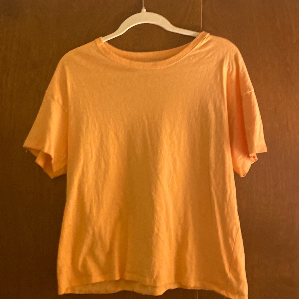 American Eagle Tee - New, no tags 🏷️